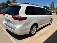 2015 Toyota Sienna Minivan 4D Edmond @ Legacy Auto - Image 7