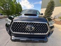 2018 Toyota tacoma trd 4x4 sport crew cab long bed 4x4 premium truck PHILADELPHIA - Image 9