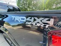 2018 Toyota tacoma trd 4x4 sport crew cab long bed 4x4 premium truck PHILADELPHIA - Image 10