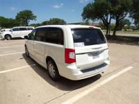 FULLY SERVICED CHRYSLER TOWN & COUNTRY HANDICAP WHEELCHAIR RAMP VAN Irving, TX - Image 7