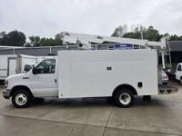 2019 Ford E-450 E450 35ft ALTEC Bucket Boom Lift Truck Enclosed Box - Image 3