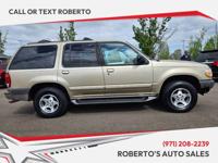 2000 Ford Explorer 4x4 4WD XLT 4dr SUV SUV Roberto's Auto Sales - Image 4