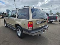 2000 Ford Explorer 4x4 4WD XLT 4dr SUV SUV Roberto's Auto Sales - Image 7