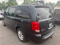 2013 Dodge Caravan SXT * Runs and great * Solid transportation * - Image 3
