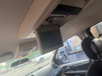2013 Dodge Caravan SXT * Runs and great * Solid transportation * - Image 10