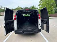 2020 Chevrolet Express-118kmiles otp east - Image 7