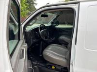 2020 Chevrolet Express-118kmiles otp east - Image 10