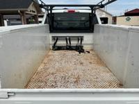2019 FORD F350 CREW CAB SRW GAS 4WD UTILITY BED NOBLE - Image 6