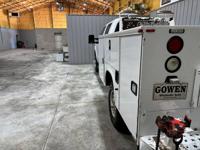 2016 Ford F350 DRW XL Crew Cab 4wd Utility Bed Mid TN - Image 8