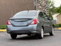 2017 Nissan Versa 1.6 S Des Plaines - Image 4