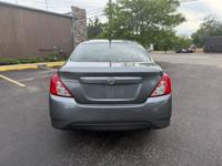 2017 Nissan Versa 1.6 S Des Plaines - Image 6