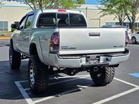 2007 Toyota Tacoma V6 4X4 TRD / ICON SUSPENSION LIFT / NEW TIRES + M M Investment Cars - Portland - Image 8
