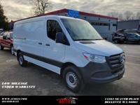 2023 Mercedes Sprinter 2500 144 WB Cargo Van Under Warranty! Bellevue - Image 2