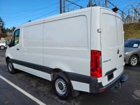 2023 Mercedes Sprinter 2500 144 WB Cargo Van Under Warranty! Bellevue - Image 6