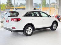 2020 Kia Sorento LX Sport Utility 4D Shoreline - Image 5