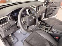 2020 Kia Sorento LX Sport Utility 4D Shoreline - Image 8