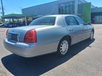 2006 LINCOLN TOWN CAR ZION ILLINOIS - Image 7
