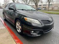 2011 Toyota Camry SE Leather Interior *Clean Title & Well Maintained* Financing Available - Image 3