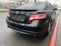 2011 Toyota Camry SE Leather Interior *Clean Title & Well Maintained* Financing Available - Image 6