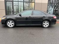2011 Toyota Camry SE Leather Interior *Clean Title & Well Maintained* Financing Available - Image 7