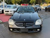 2003 Mercedes-Benz SLK 320 // Luxury // Performance // Low Miles!! GREAT CONDITION // VANCOUVER AUTO CENTER - Image 3