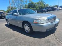 2006 LINCOLN TOWN CAR WAUKEGAN, ILLINOIS - Image 4