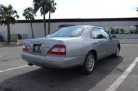 1998 Nissan Gloria Gran Turismo - Image 9