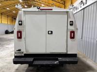 2018 Chevrolet Express 3500 Utility Van Mid TN - Image 9