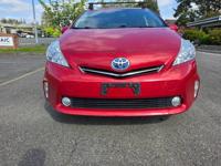 2012 TOYOTA PRIUS V FIVE Low miles ! Serviced ! Lynnwood - Image 3