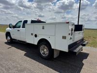 2012 Chevrolet 3500 - Image 4