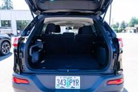 2017 Jeep Cherokee Sport SUV Gladstone Mitsubishi - Image 8