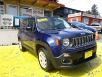 2016 Jeep Renegade Latitude, 4x4!, Extra Clean!, 130k miles, Call/Te seattle - Image 5