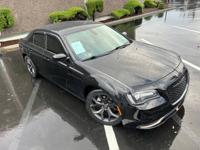 2021 Chrysler 300 Touring Auburn - Image 4