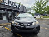 2015 Toyota RAV4 LE Downers Grove - Image 3
