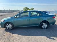 2009 Toyota Corolla LE 70,000 miles 1 original owner Staten Island - Image 3