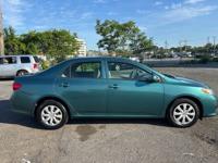2009 Toyota Corolla LE 70,000 miles 1 original owner Staten Island - Image 7