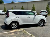 2023 Kia Soul LX ***low miles***6 months extended warranty Acworth - Image 6