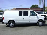 2010 Ford E350 Cargo Work Van V10 6.8L POWER Utility Box Truck Loaded LOW MILES Great for RV Camper Cargo Recreational Use! LOW MILES! - Image 3