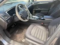 2013 Ford Fusion SE *Rebuilt engine and trans* Warranty included - Image 6