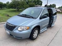 ♿ WHEELCHAIR VAN ...2OO6 CHRYSLER // BRAUN // ENTERVAN ★ONLY 74K MILES ★ LOW MILES... ★ ZERO RUST... ★ DEPENDABLE & AFFORDABLE. . . - Image 5