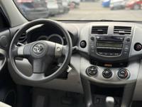 2011 Toyota RAV4 Base 4dr SUV CRYSTAL AUTO SALES ~ NASHVILLE - Image 10