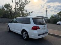 2009 Volkswagen Routan SEL 77k miles 1 owner Oceanside - Image 5