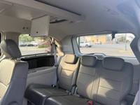 2009 Volkswagen Routan SEL 77k miles 1 owner Oceanside - Image 8