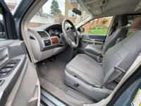 2008 Chrysler Town & country Touring W/ SLIDING DOORS bronx - Image 9