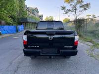 2018 Nissan TITAN PRO-4X Crew Cab Staten Island NY - Image 5