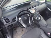 2010 Toyota Prius IV 4dr Hatchback East Brunswick, NJ - Image 8