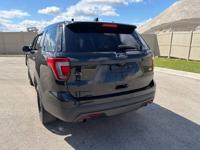 2016 Ford Explorer AWD (Low Miles/1 Owner) WI/IL Border - Image 10