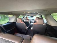 2016 GMC Acadia SLT-1 Round lake beach - Image 9