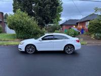 2012 Chrysler 200 white PORTLAND - Image 6