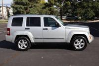2008 Jeep Liberty Limited SUV Victory Motors of Colorado - Image 4